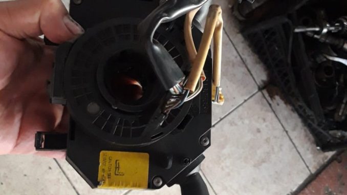 Fiat Punto Çıkma Sinyal Silecek Kolu Fiat Punto Çıkma Sinyal Silecek Kolu